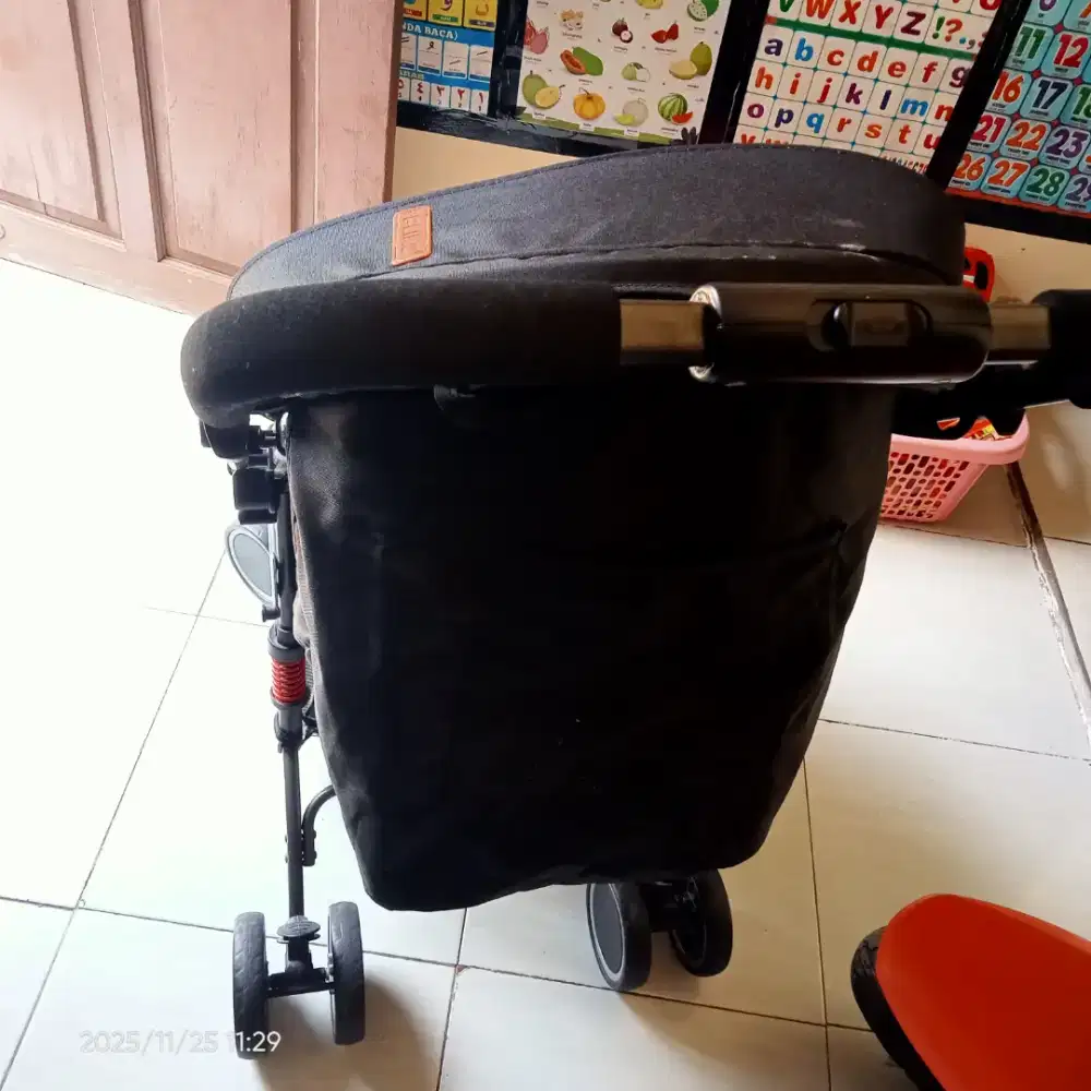 Stroller Pliko masih ada dus nya