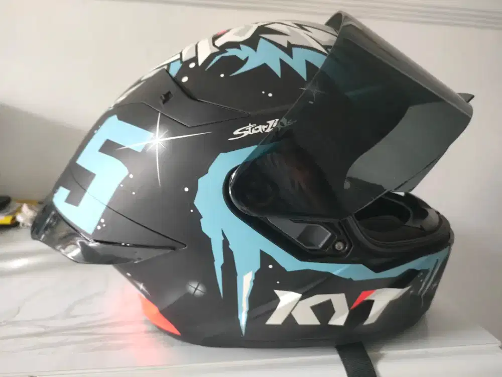 KYT TT course ukuran L gress