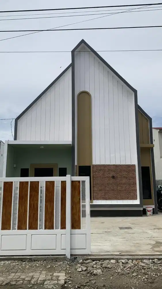 RUMAH HADAP SELATAN TERSEDIA UK 7 x 20 PADANG BULAN MEDAN SELAYANG