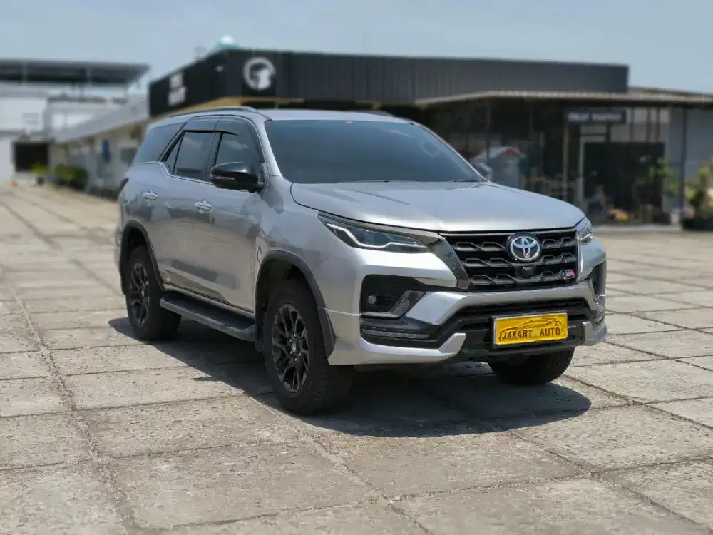 [KM 2RB] FORTUNER 2023 GR SPORT SILVER GARANSI KM PASTI ASLI 2024