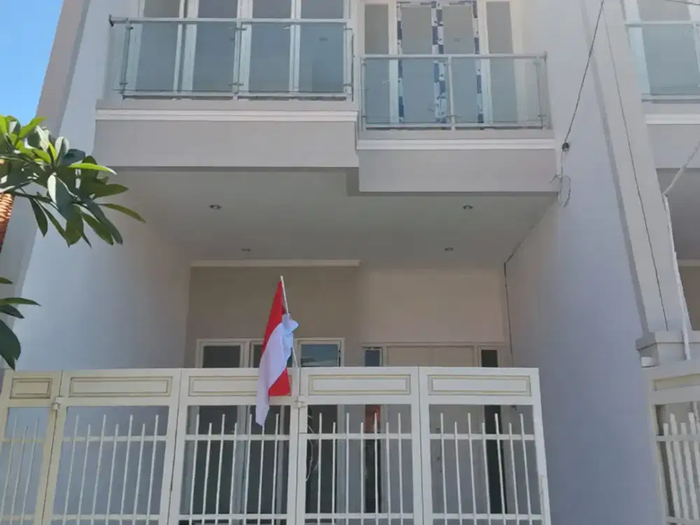 Mulyosari Sutorejo Surabaya, Row Jalan 2 Mobil Longgar