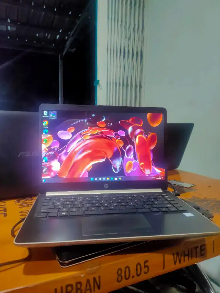 Laptop hp core i3 gen 7 RAM 8GB