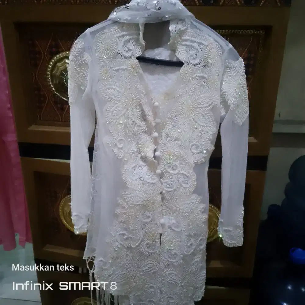 Kebaya ijab pengantin putih