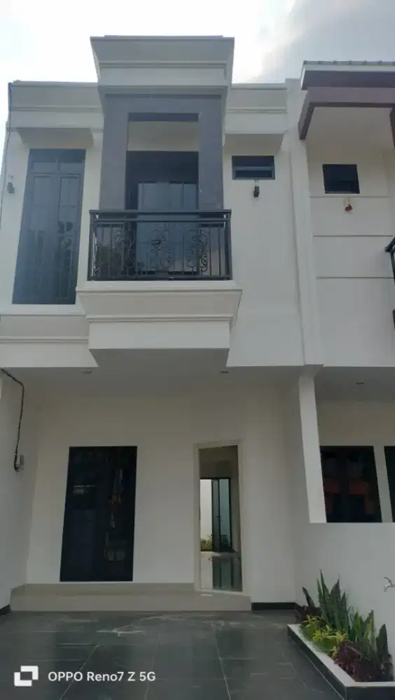 Cluster di Cempaka putih 3 kamar tidur 2 lantai dan SHM