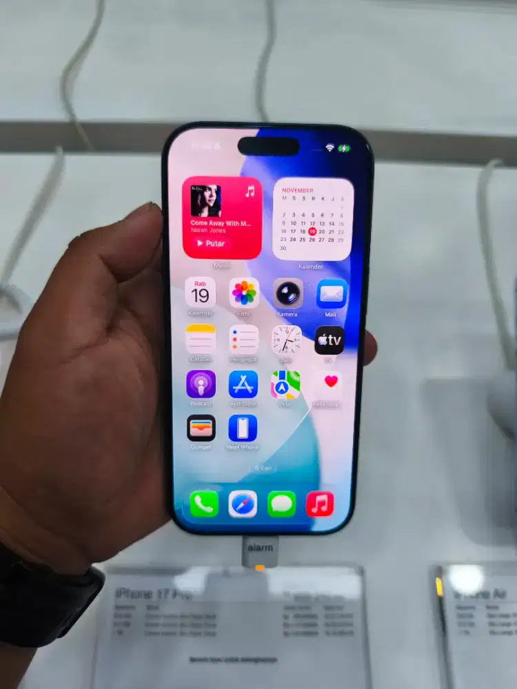 KREDIT HP IPHONE 17 PRO MAX SEGAMPANG ITU HANYA DI HOME KREDIT BUNGA0%