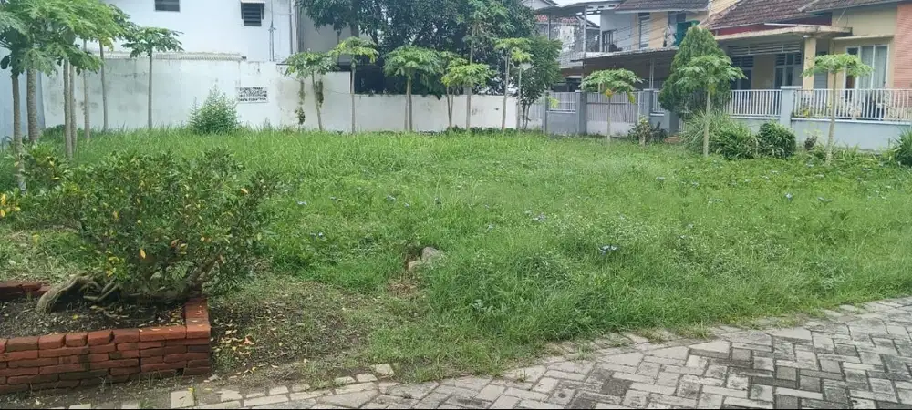 Dijual tanah daerah Jember Kota uk. 300 m2
