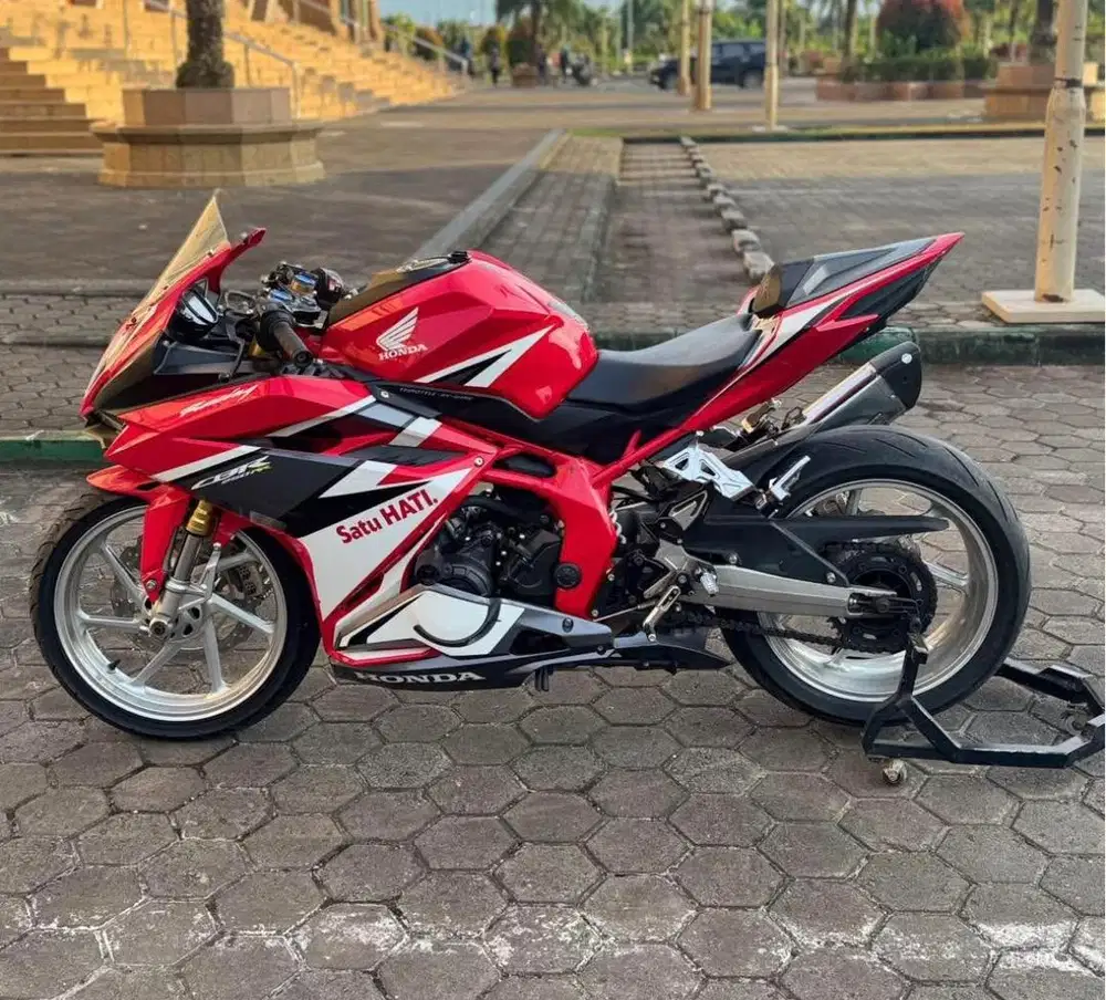 cbr 250rr abs 2019 km rendah