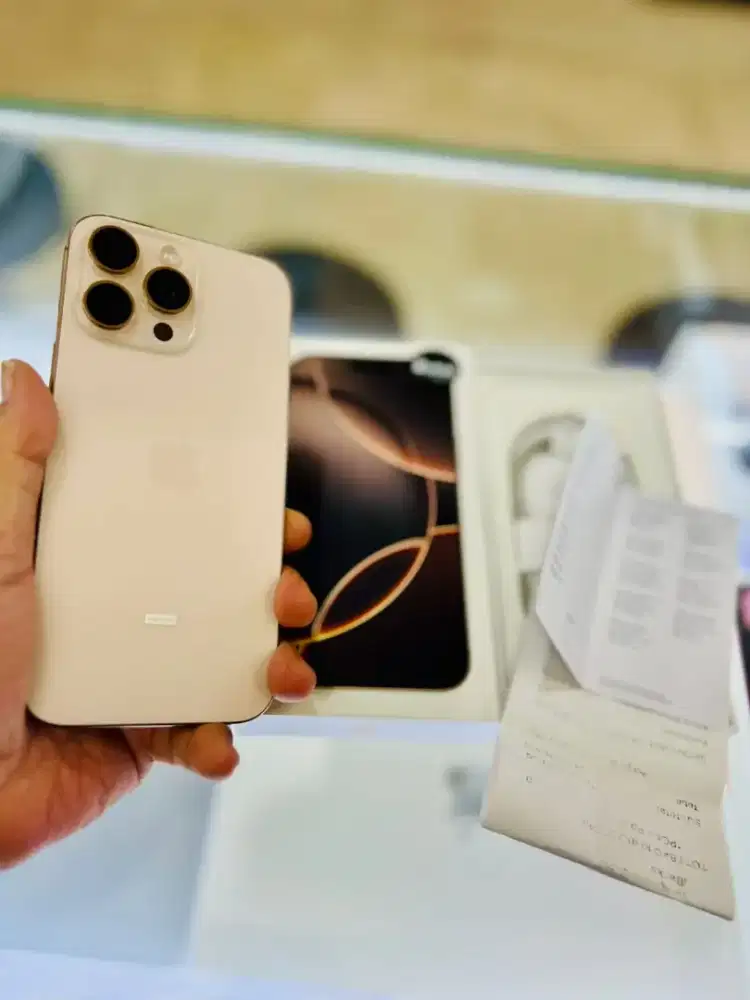 iPhone 16 Pro Max 256GB Desert Blibli BH 99%, Garansi sd April 2026