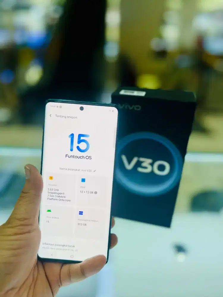 Vivo V30 Snap 7 Gen 3 5G 12GB/512GB Green Fullset Mulus LIKE NEW