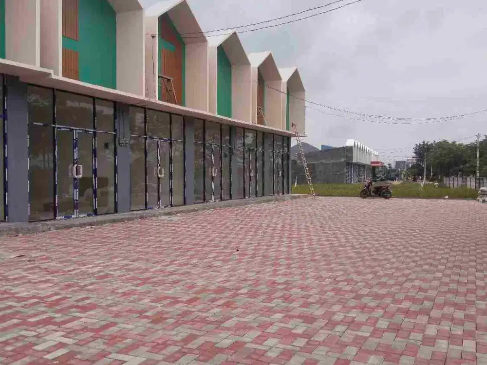 Ruko untuk usaha  di lokasi ramai dan strategis