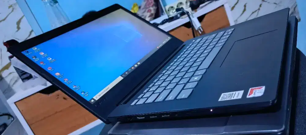 Lenovo ideaped v145-14AST