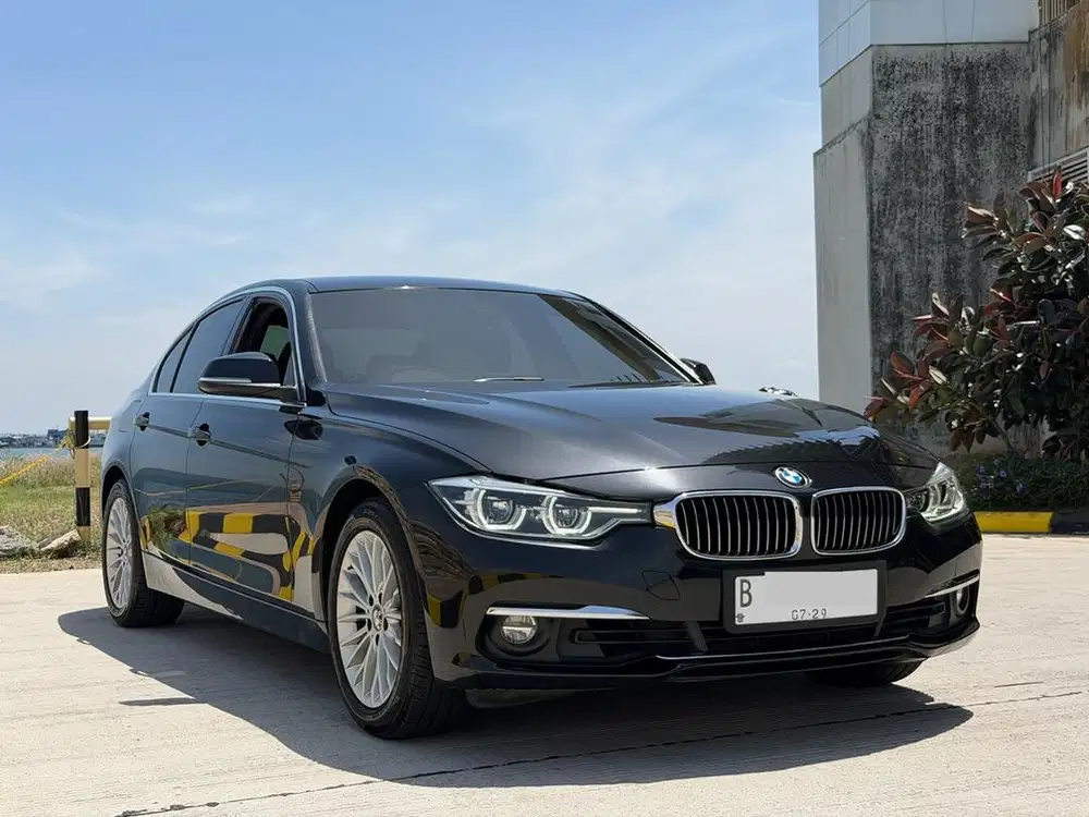 (CASH) BMW 320i 2019 Luxury Speedometer LCD Hitam