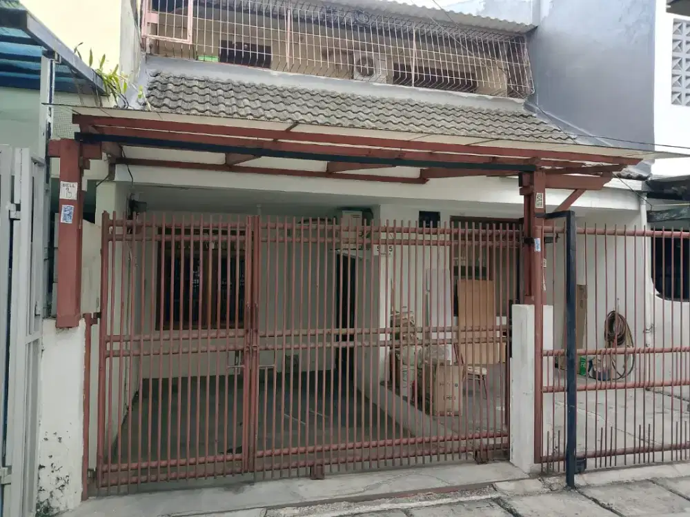 Rumah dijakarta barat 2lantai bebas banjir