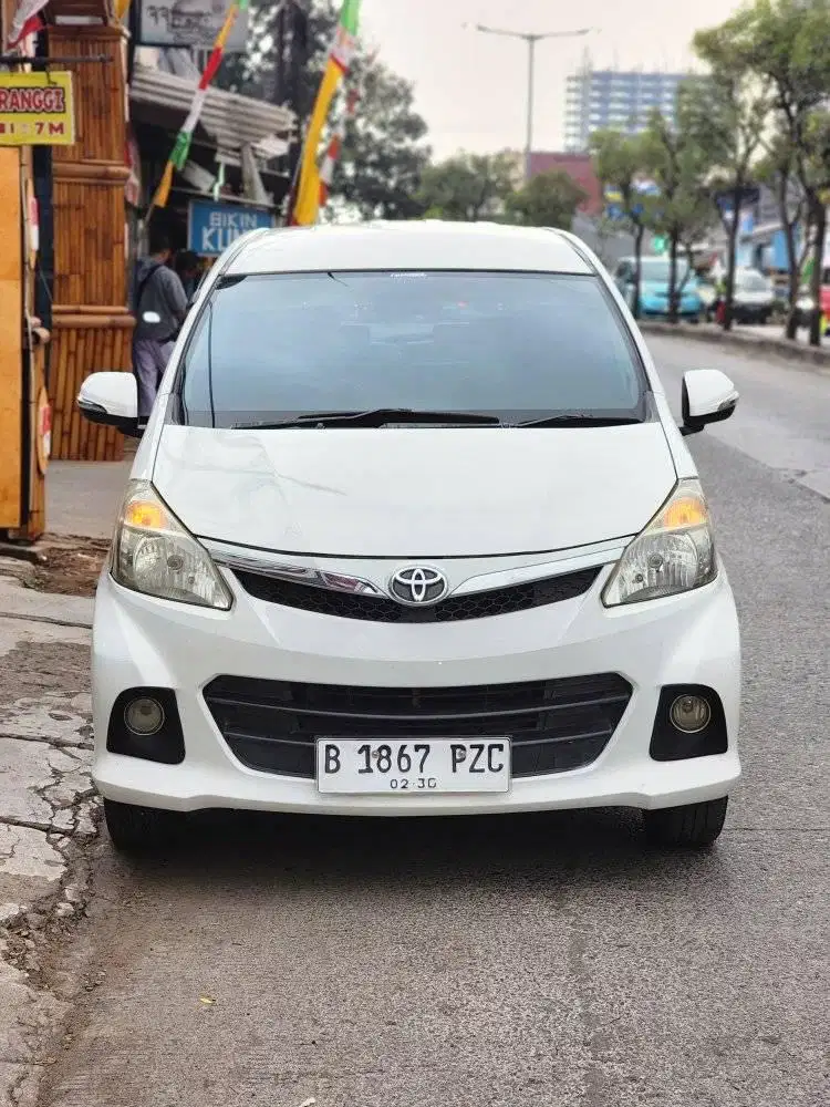 NEW AVANZA VELOZ 1.5 AT 2013 UNIT ISTIMEWA PAJAK PANJANG GRESH !
