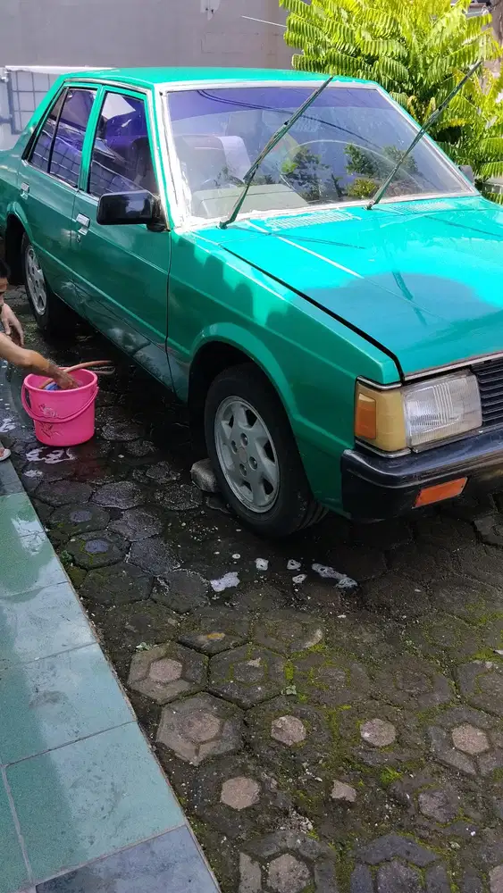 Mitsubishi Lancer 1982 Bensin