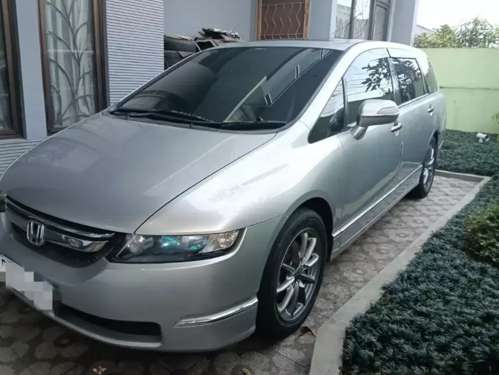 Oddysey 2.4 Prestige'2008 Istimewa