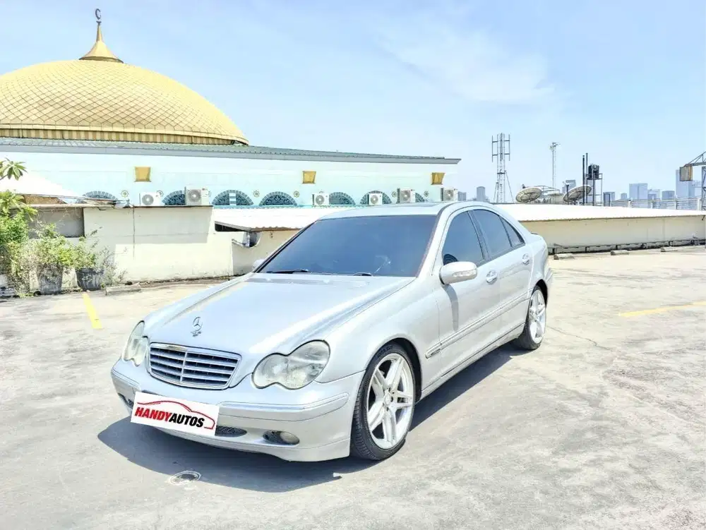 Mercedes Benz C240 Sunroof Tahun 2002 Automatic Abu abu