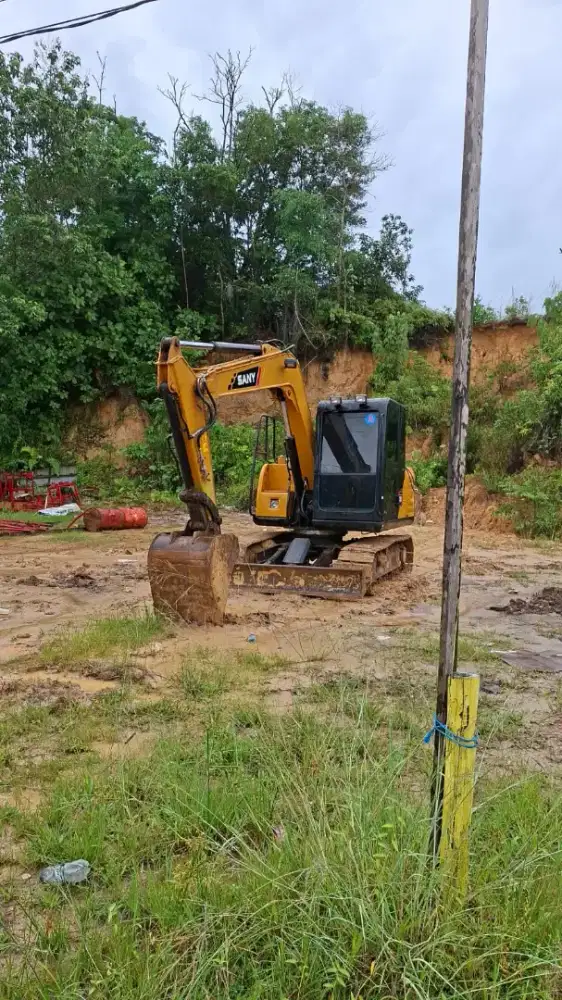 Alat berat merk sany 75