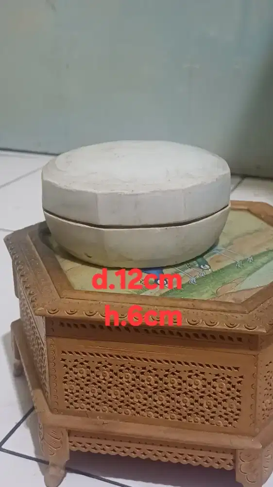 Sebuah cover box cimpay dinasty song