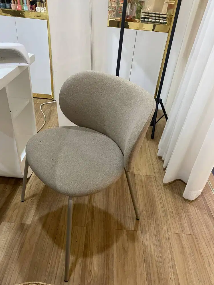 KURSI IKEA - BEKAS SALON (KONDISI MULUS)
