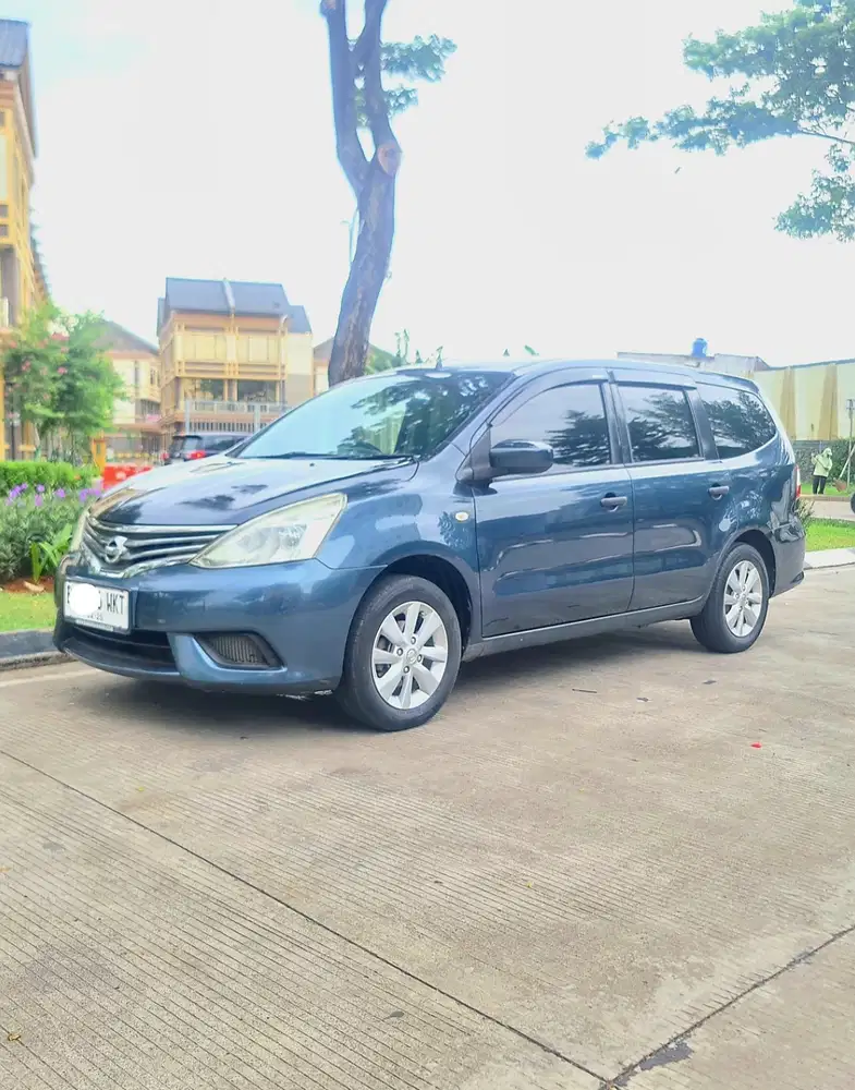 Nissan Grand livina 2014 Bensin