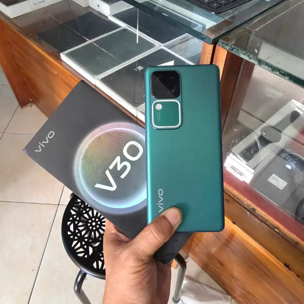 Vivo v30 5g 12/512gb
