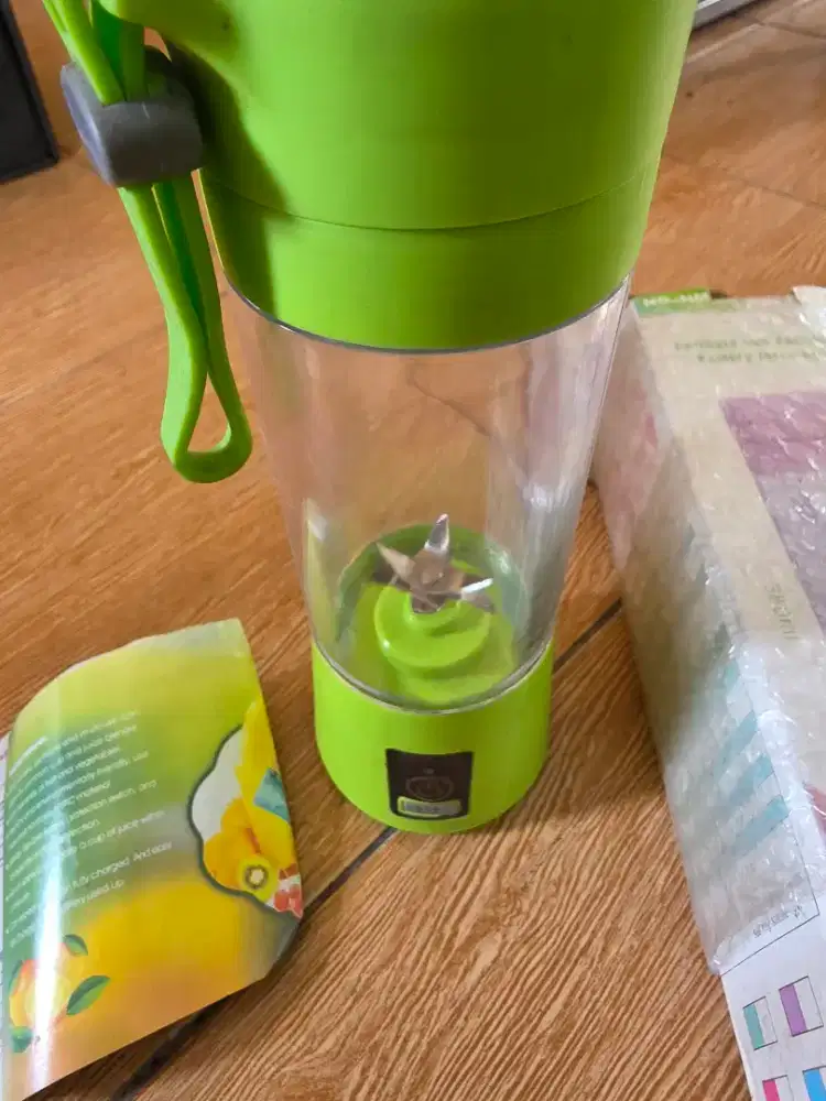 Tumbler juice blender portable n rechargeable battery