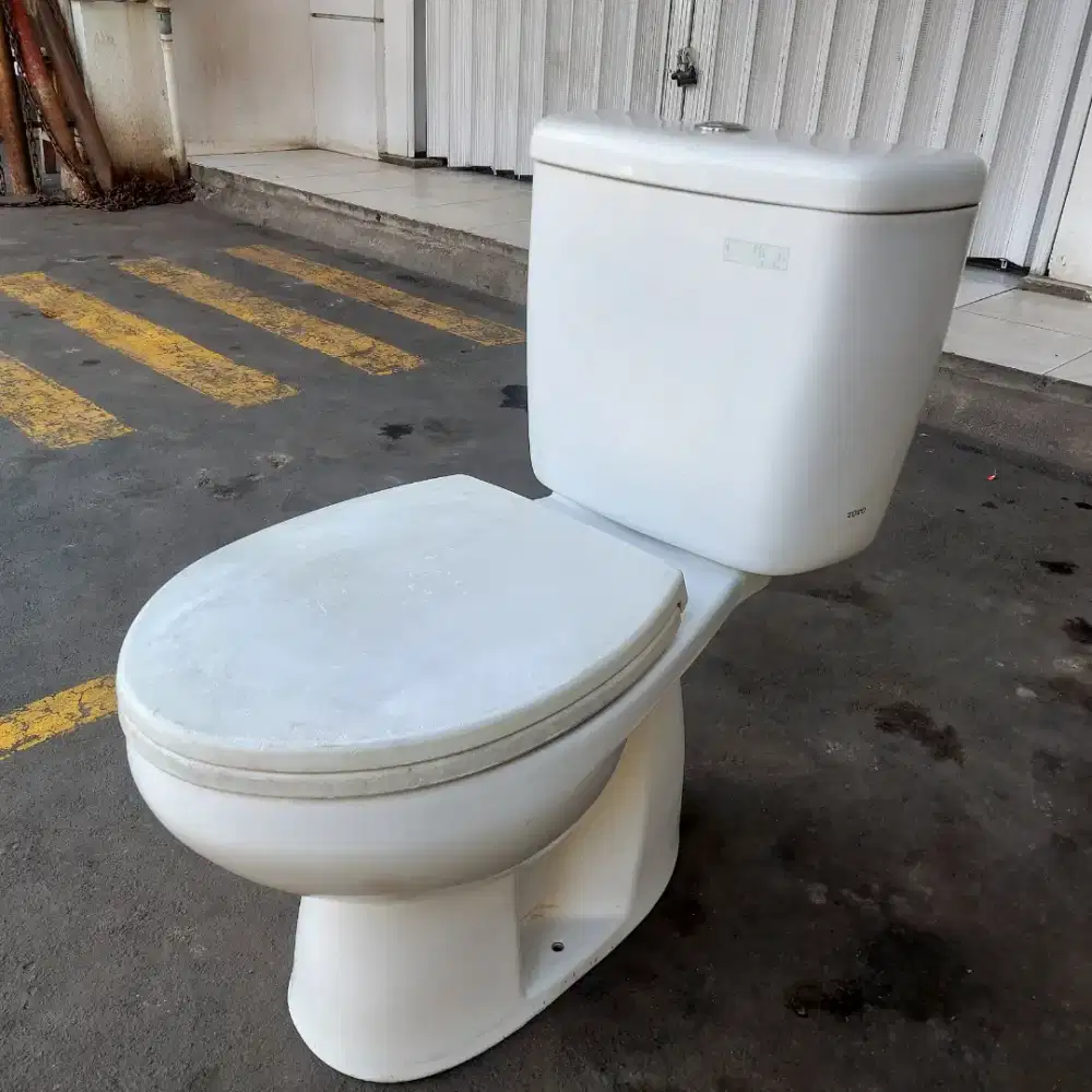 Kloset Duduk TOTO SW660J Putih • Sanitary Ware Close Coupled Toilet