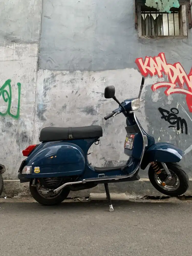 Vespa P 150 x Exclusive (2)