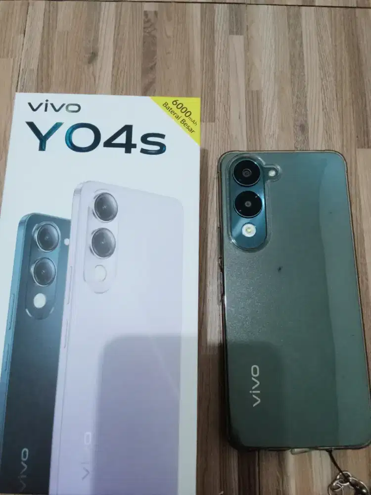 Vivo Y04s ram 4+4/64 gb