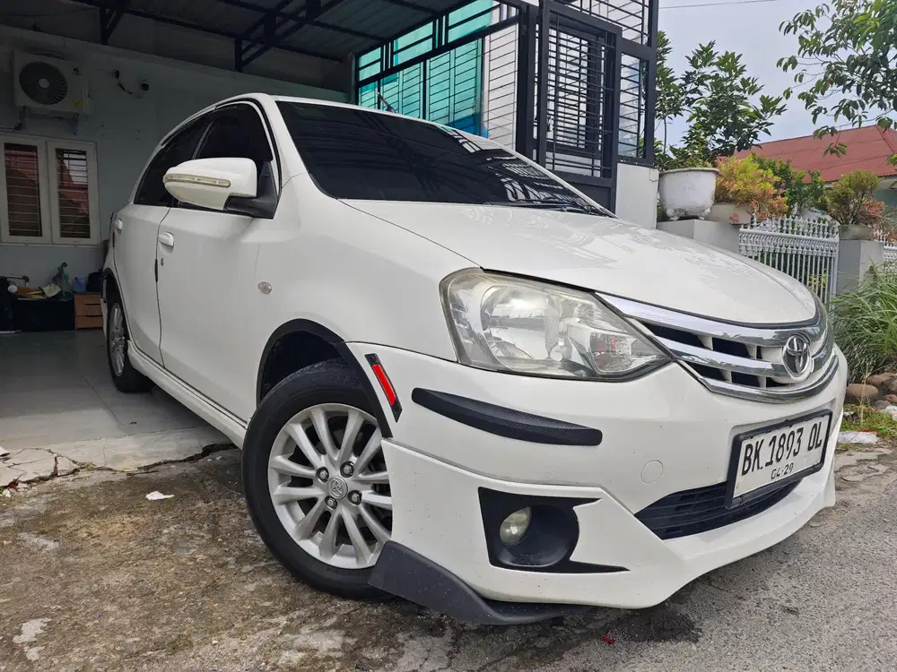 Toyota Etios Valco 2014 Bensin