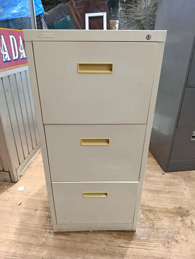 Jual Filing kabinet second merk KRISBOW, Lok Pamulang Barat, Tangsel