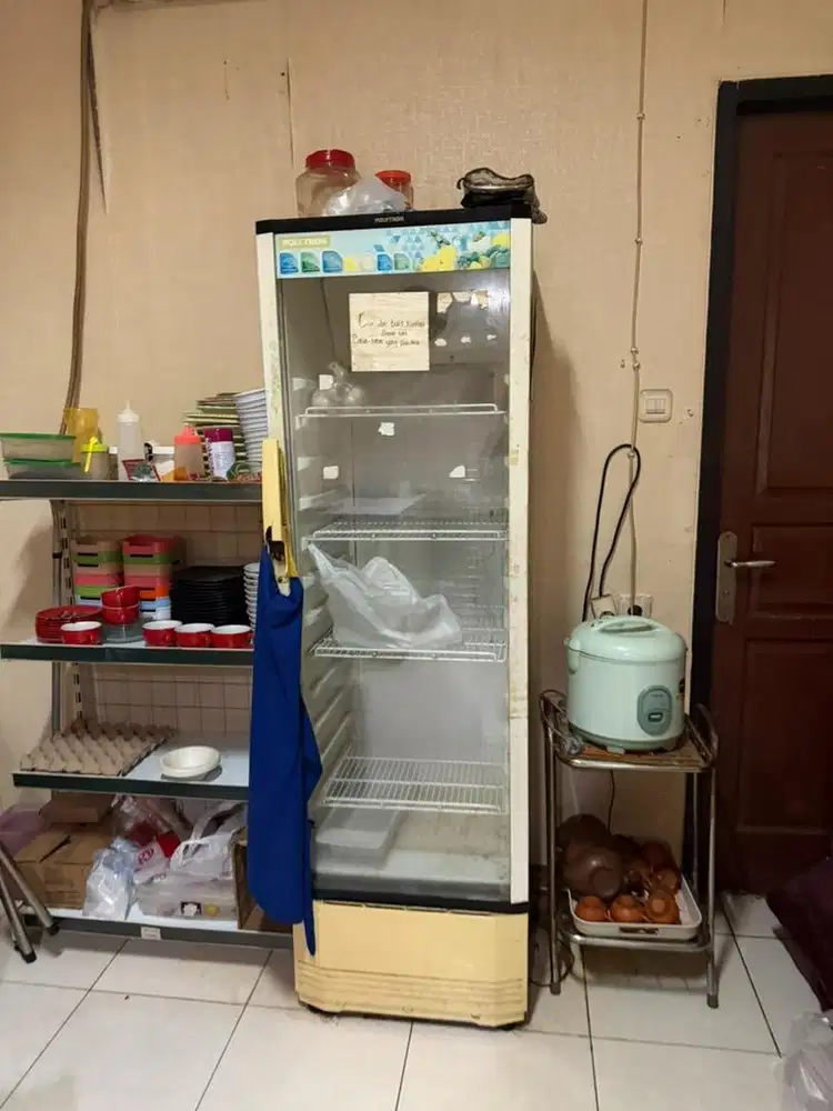 Kulkas showcase polytron