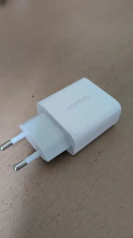 kepala cas ugreen 18watt type a