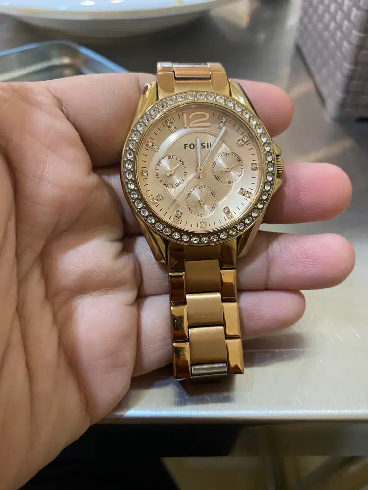 Jam tangan wanita fossil