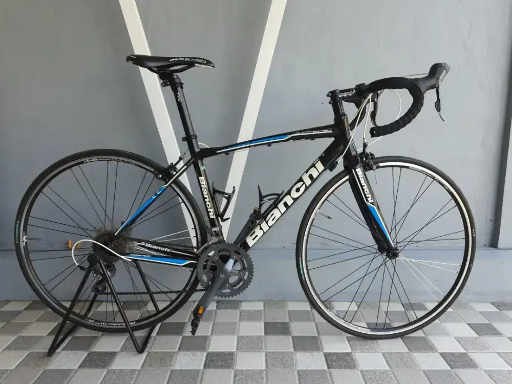 Bantu Sodara Jual Sepeda RoadBike Bianchi Nirone 7
