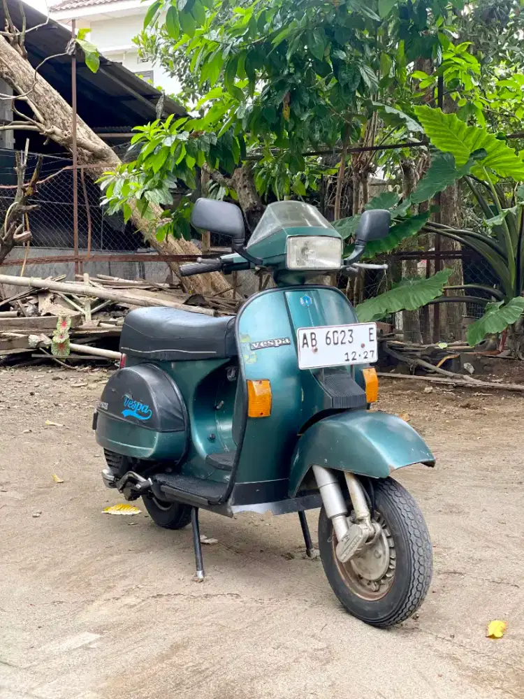 Vespa Excel P150XE '96 low km Classic Collection