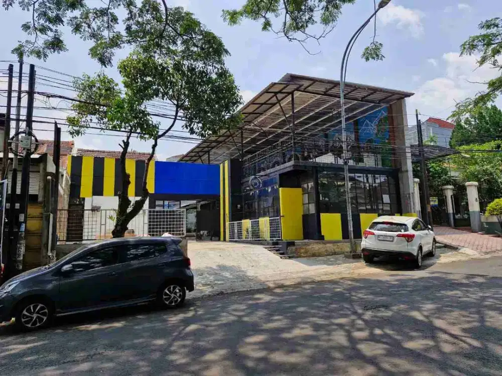 Disewakan rumah usaha ex cafe type outdoor 0jalan raya tidar malang