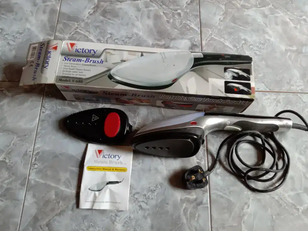 Steam brush setrika uap