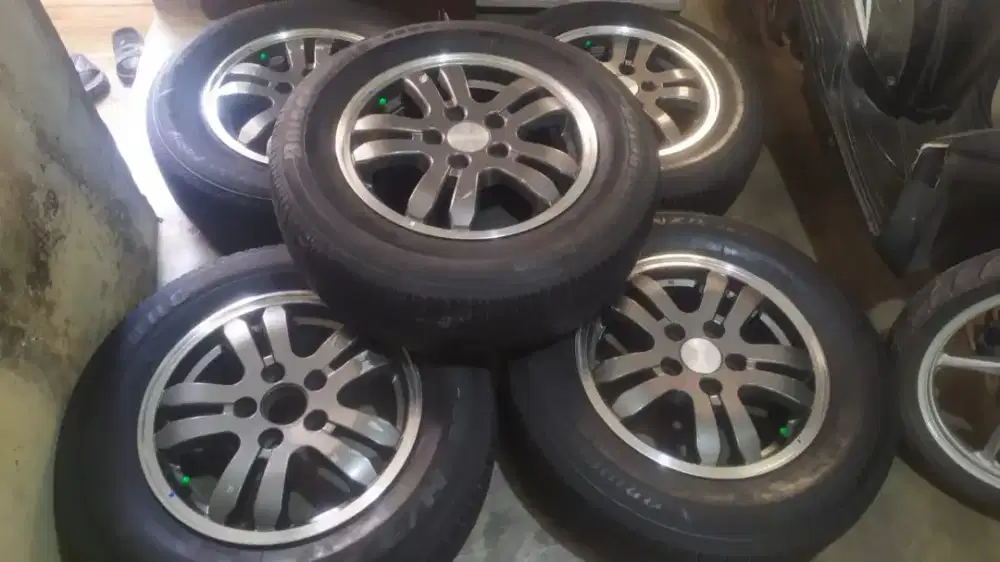 Velg honda CRV r15