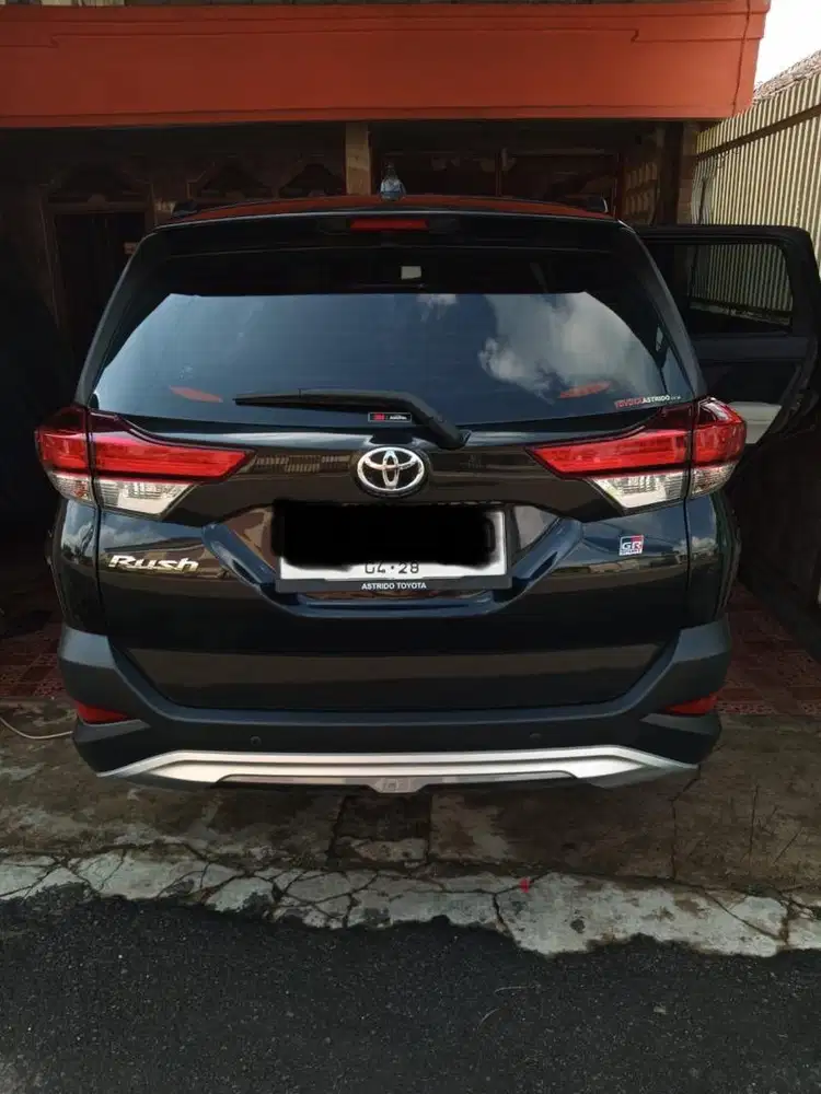 Toyota Rush 1.5 GR AT