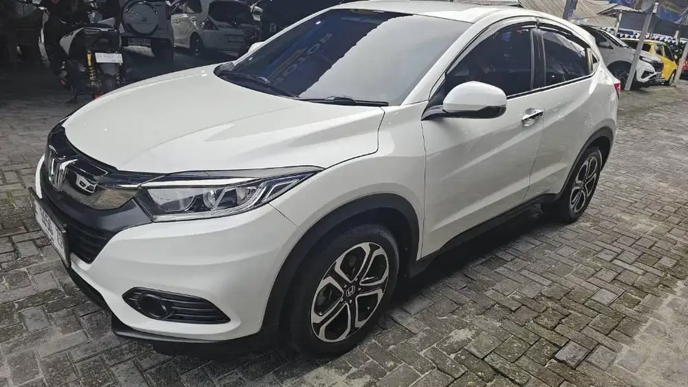 HRV E AT Facelift 2019 Km 73Rb Asli Pajak Panjang