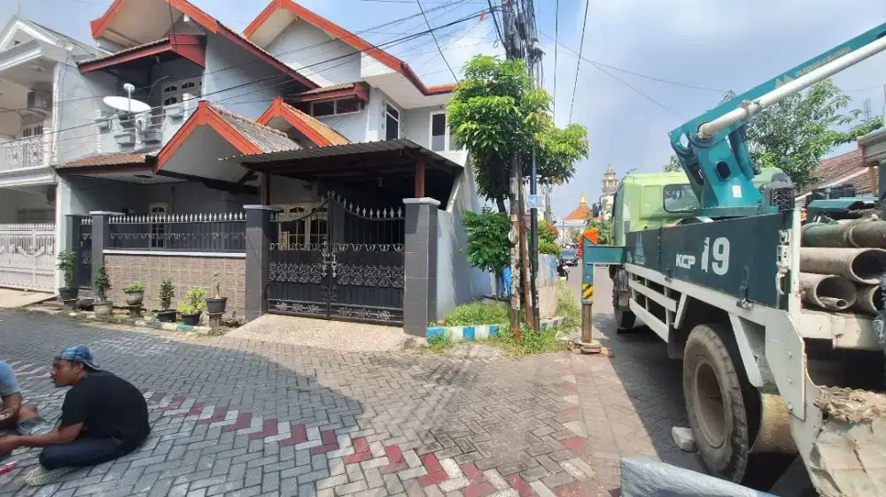 Rumah Griya Kebraon Barat Surabaya..