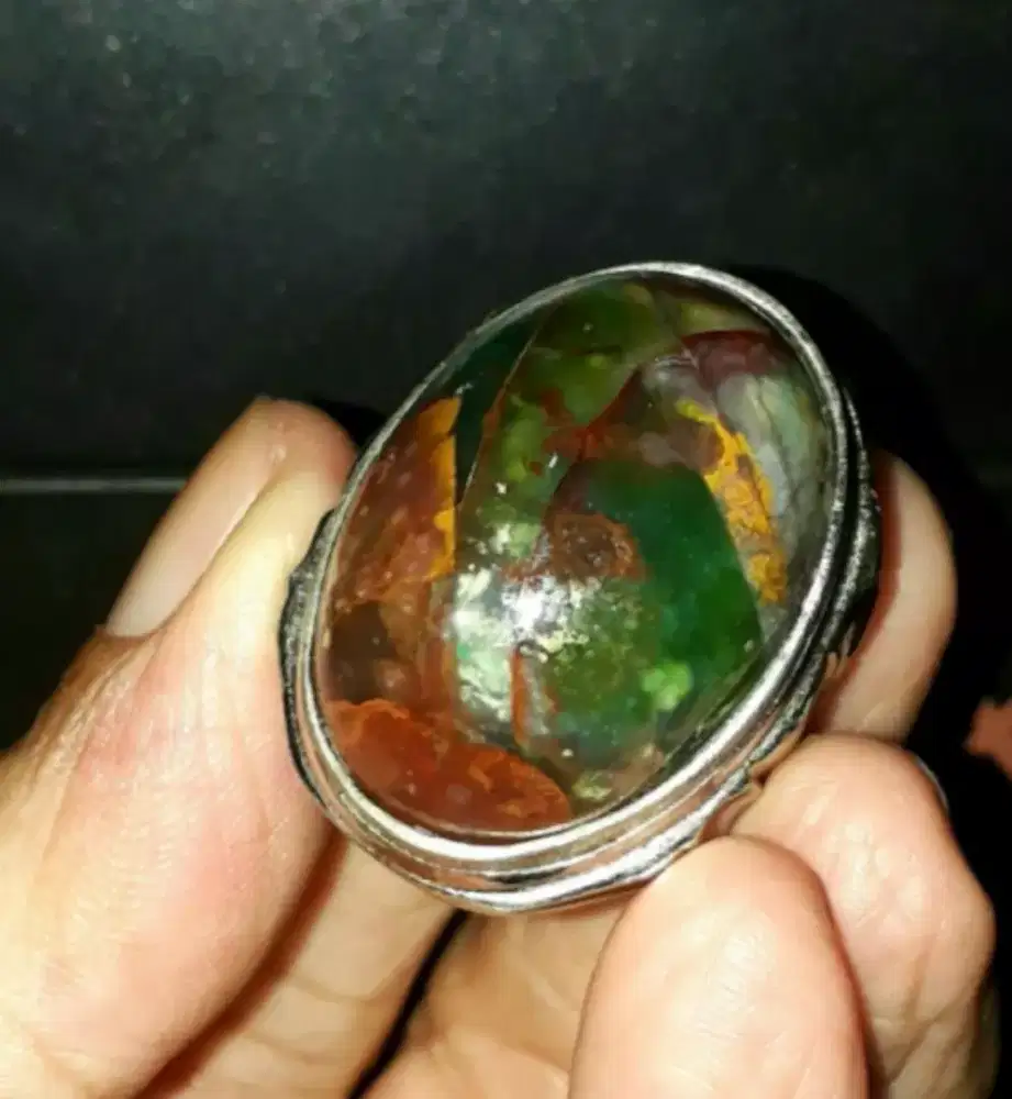 Batu pancawarna Garut jumbo