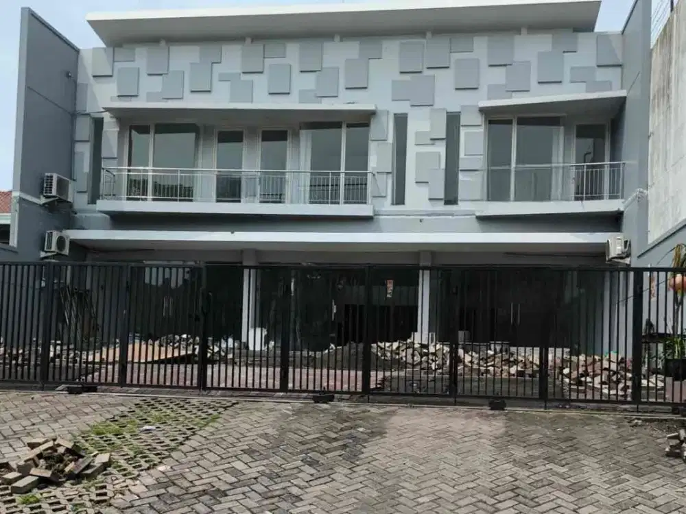 Disewakan Gedung Komersil Area Citraland Surabaya