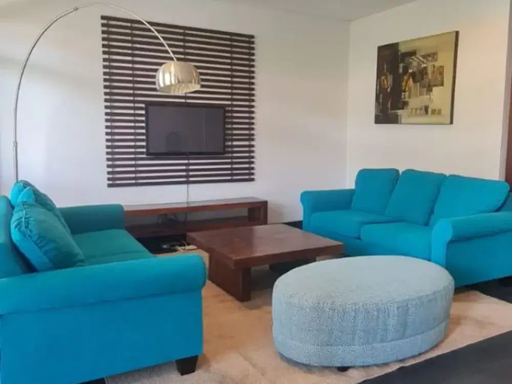 Dijual Rumah Mewah 3 Lantai Full Furnished di Setra Duta