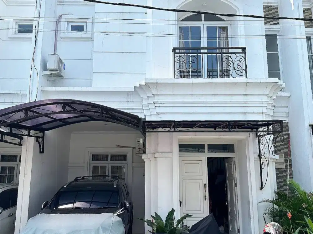 Dijual Rumah 2 Lantai Bergaya American Classic di Ceger – Cipayung, Jakarta Timur