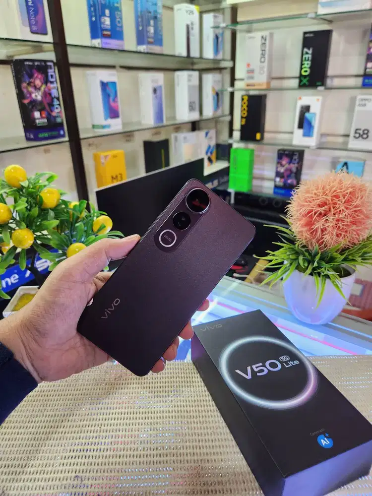 Vivo V50 Lite 5G Ram 8+8Gb/ 256Gb Fullset Mulus Ori 100% Bergaransi