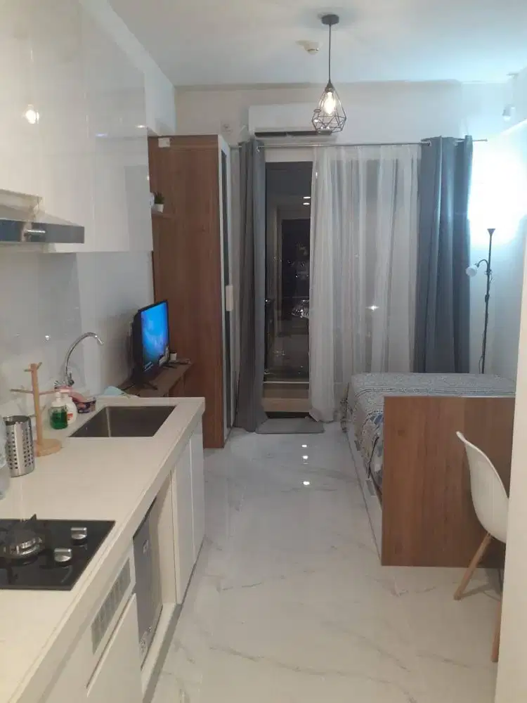 Dijual over kredit Apartemen Studio Skyhouse BSD Full Furnish Cantik