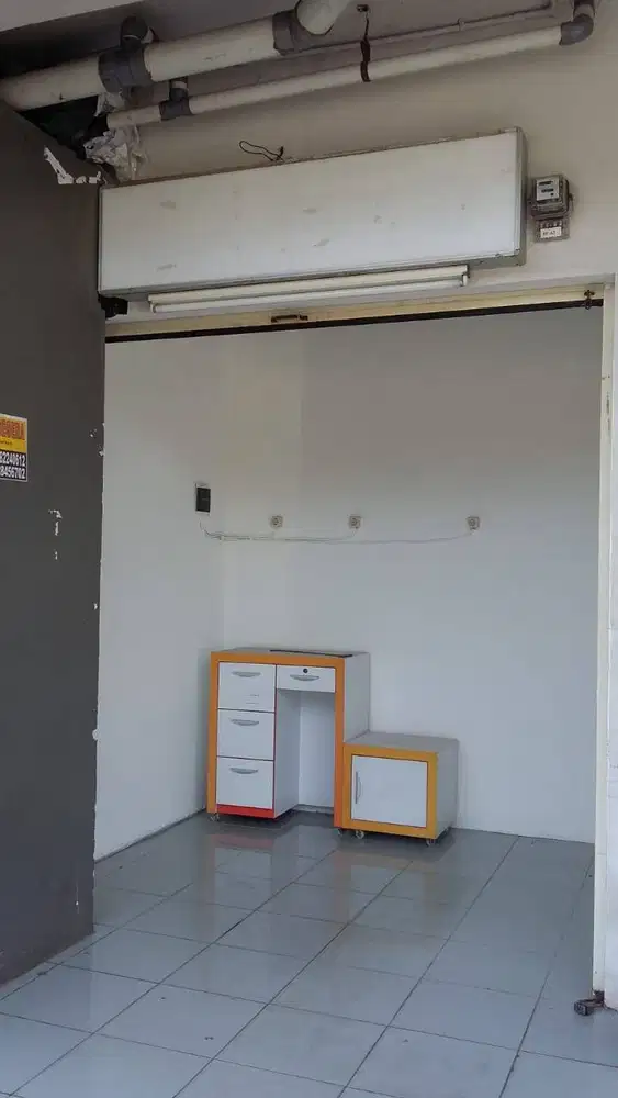 Disewakan kios untuk usaha di Apartemen Green Pramuka